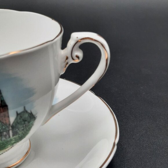 Vintage Royal Grafton Fine Bone China Teacup & Saucer Set With Chateau Frontenac - Picture 7 of 8